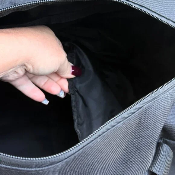 John Deere Large Duffel Travel Bag LOGO Black Never Used Excellent Condition - Picture 9 of 11